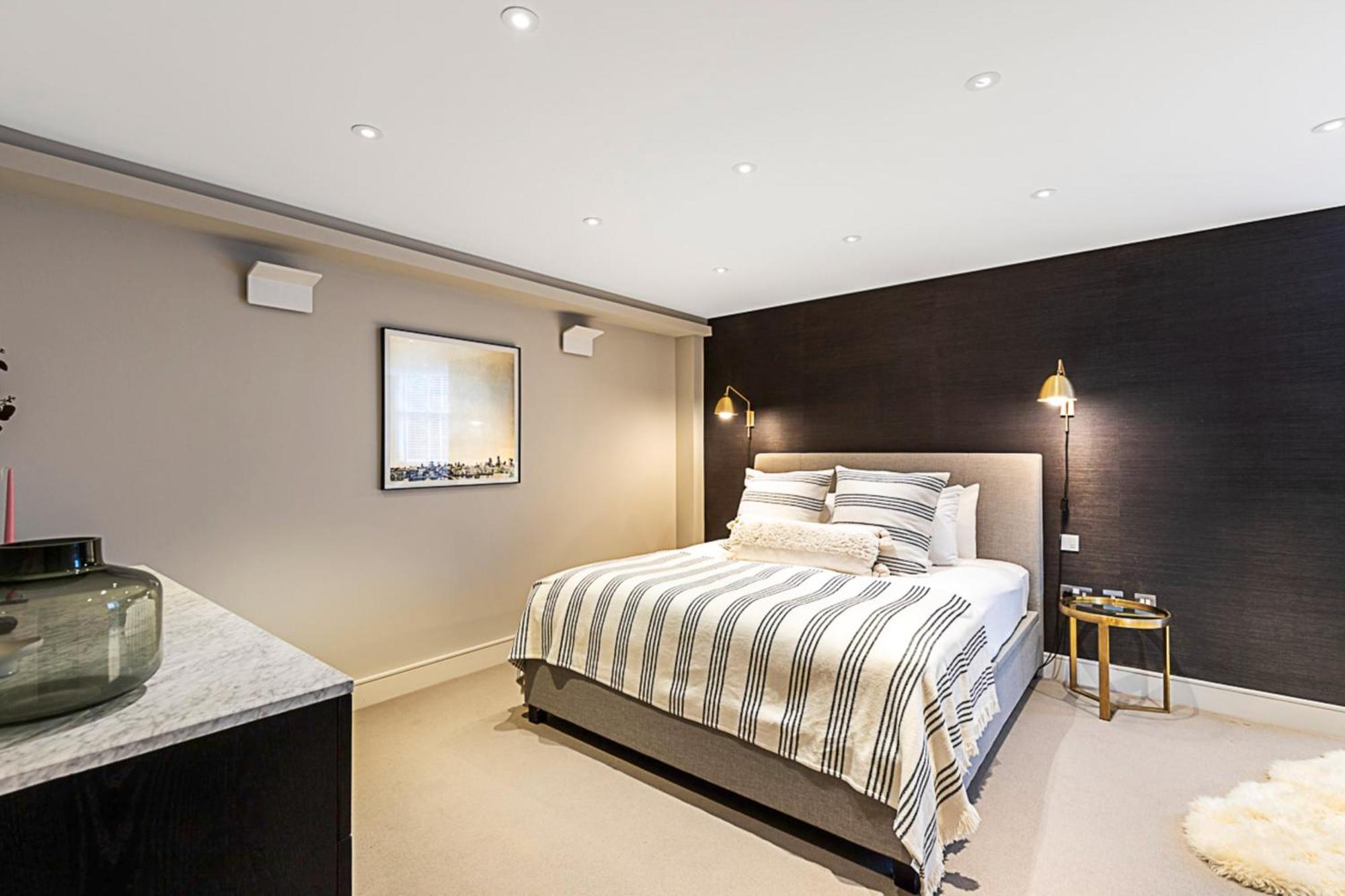 Vakantiehuis Pepys House A Modern Touch Of History Londen