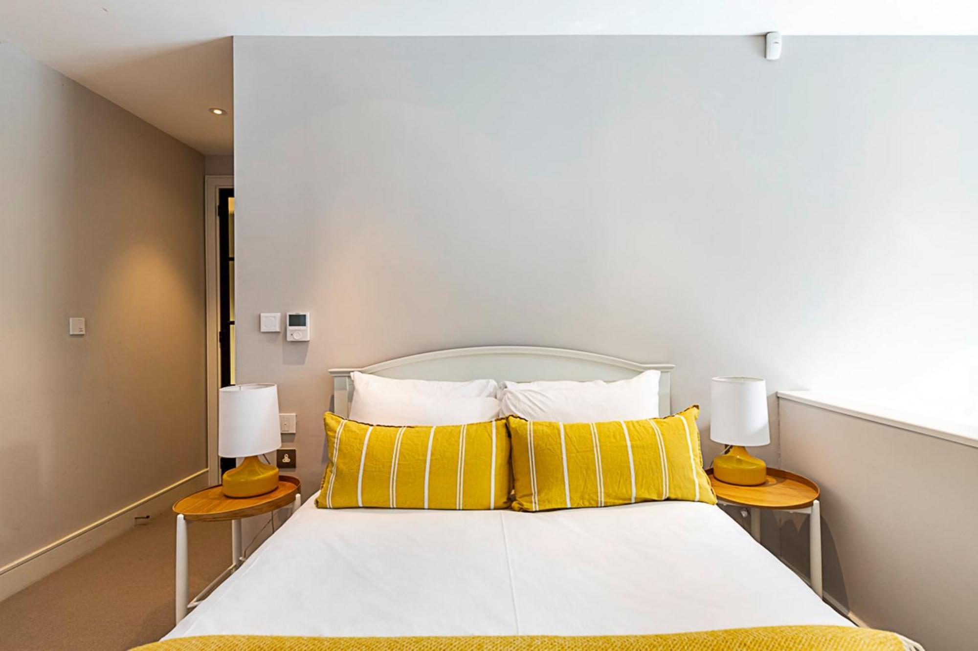 Pepys House A Modern Touch Of History Londen