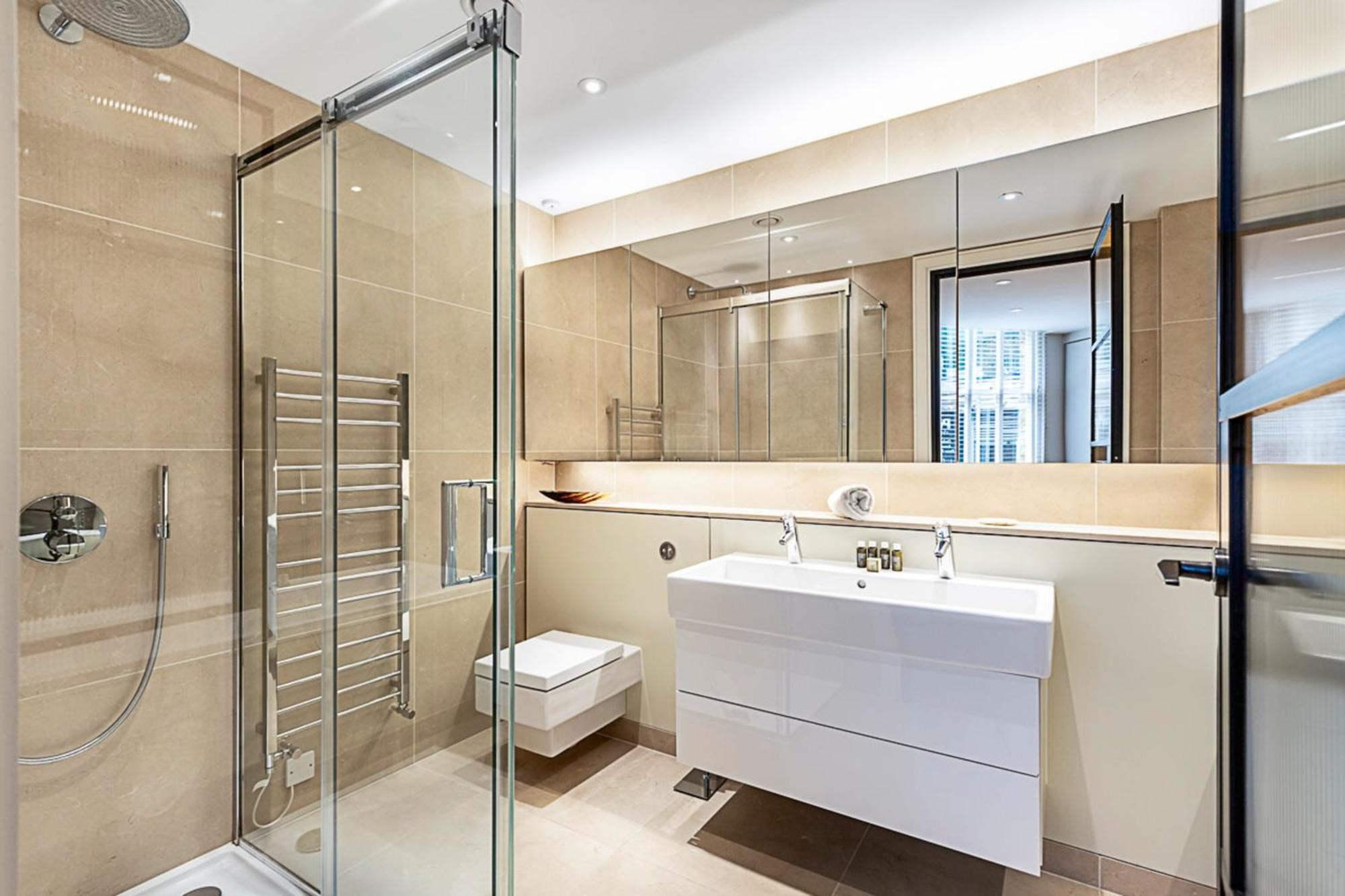 Vakantiehuis Pepys House A Modern Touch Of History Londen