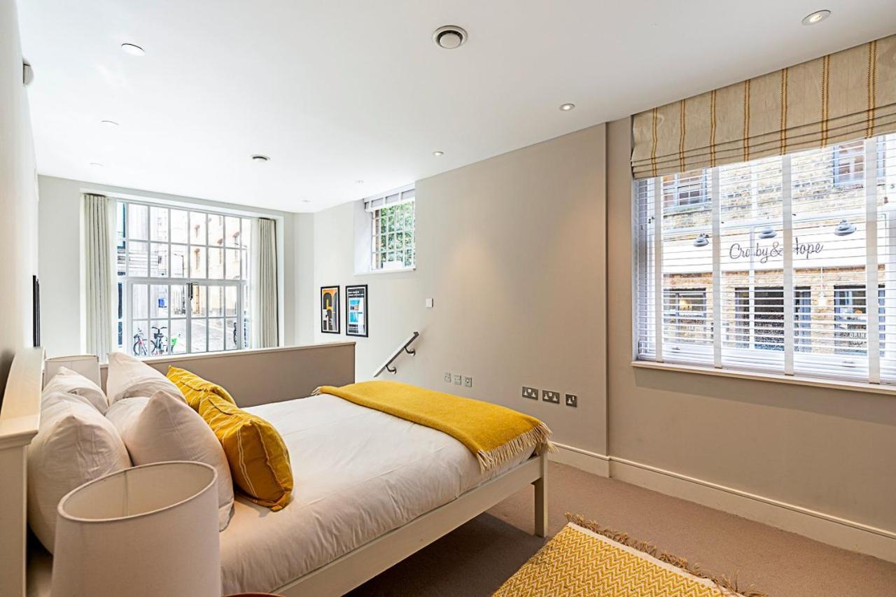 Vakantiehuis Pepys House A Modern Touch Of History