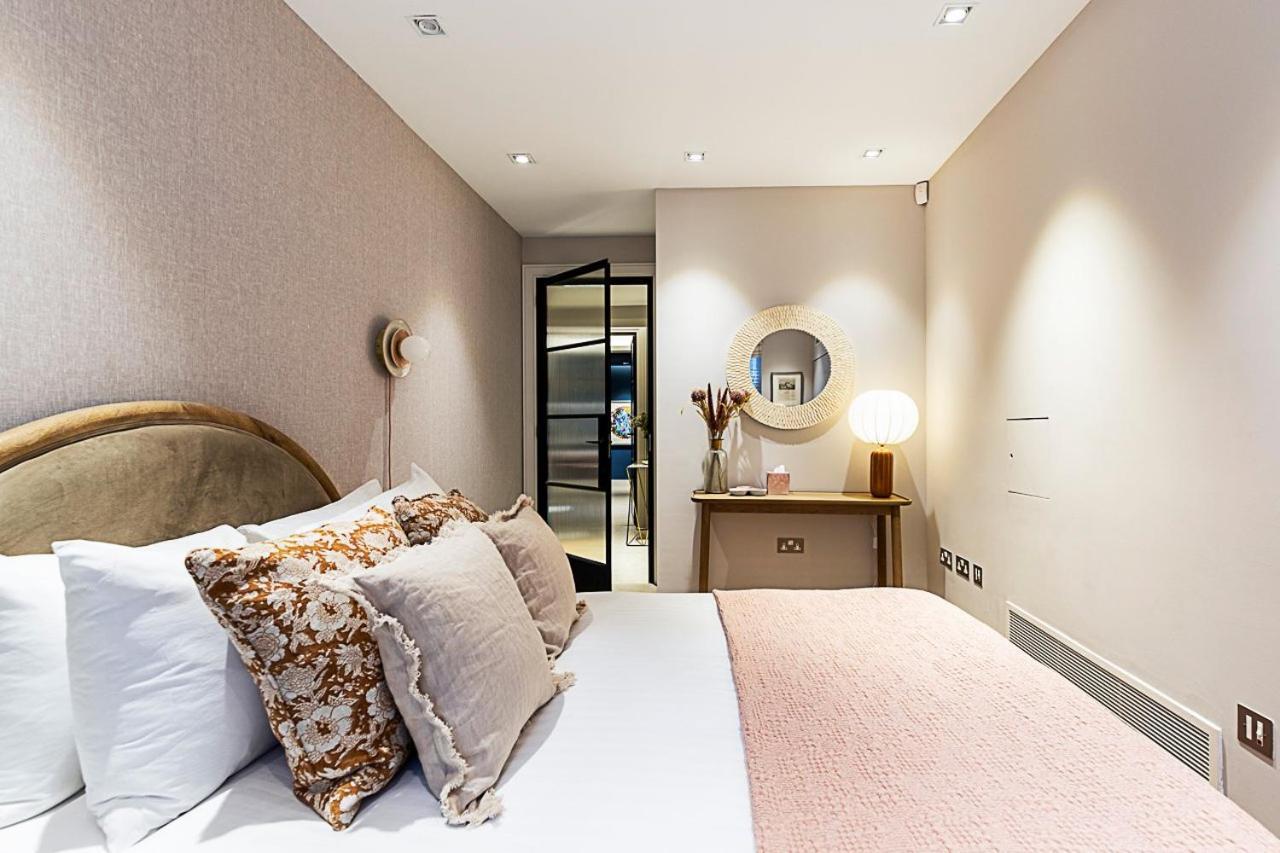 Vakantiehuis Pepys House A Modern Touch Of History